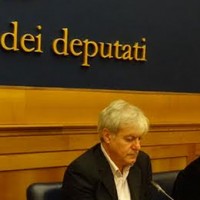 Adozioni internazionali, l’impegno del Governo